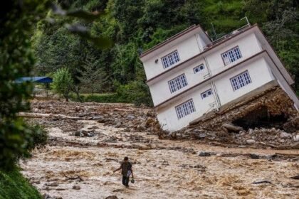 Survive the Nepal Flood